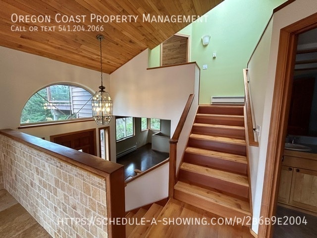 Building Photo - 7205 SW Burl Dr