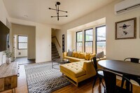 Building Photo - 3324 SE 24th Ave