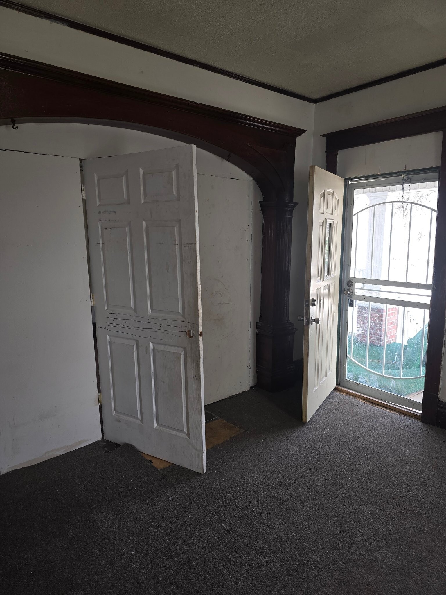Building Photo - 1045 N Monroe St