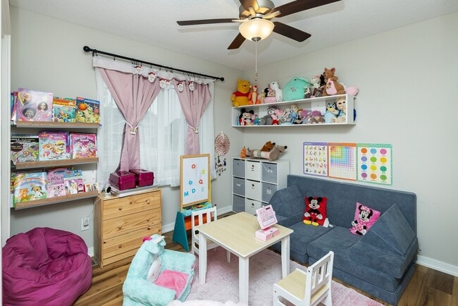 Building Photo - 1225 Cedar St