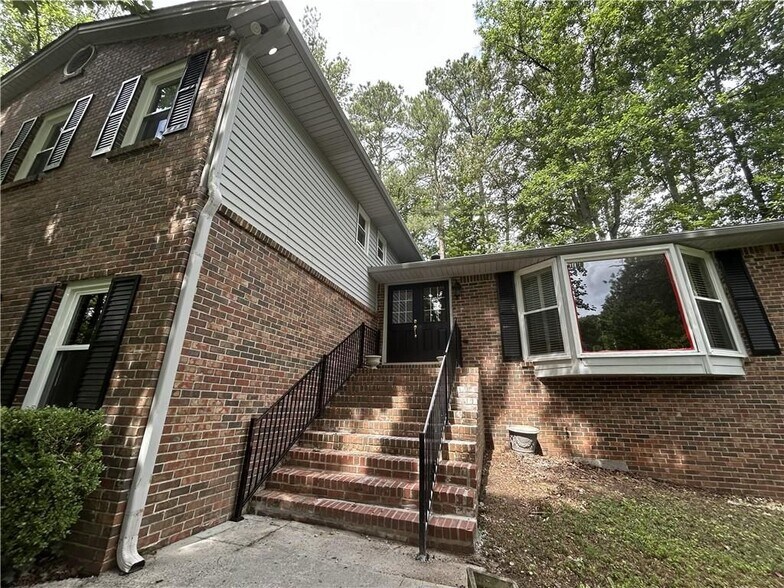 Building Photo - 2271 Fox Hound Pkwy