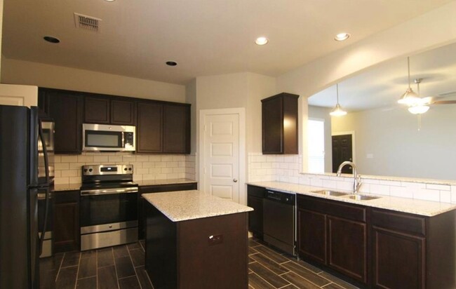 Building Photo - 117 Wickersham