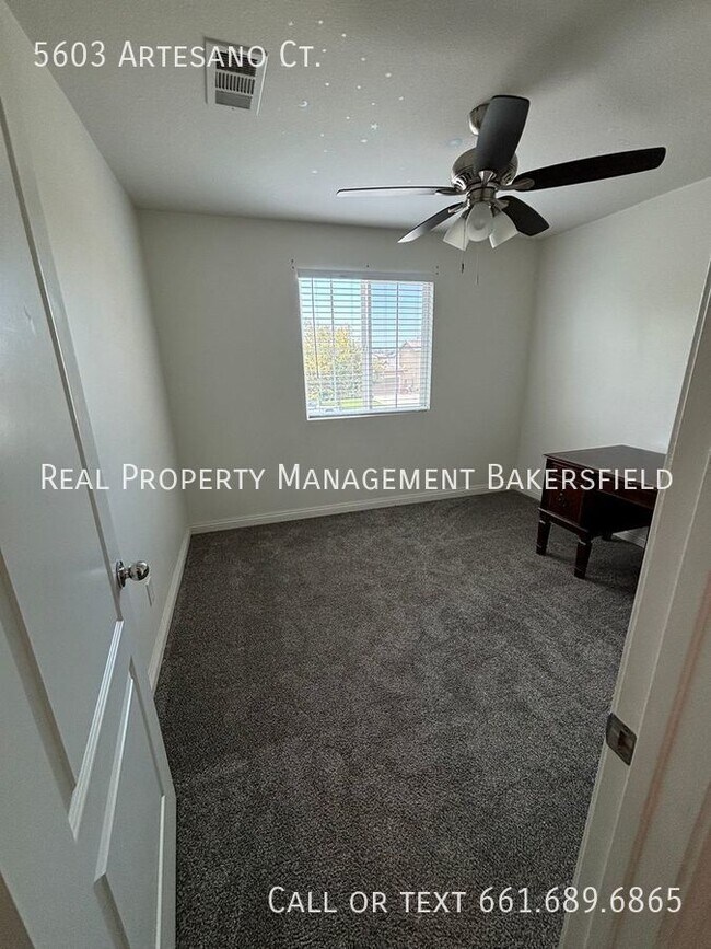 Building Photo - 5603 Artesano Ct