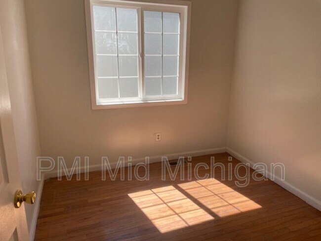 Building Photo - 4515 Baldwin Blvd