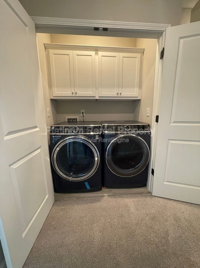 Building Photo - 1236 Stone Castle Cir