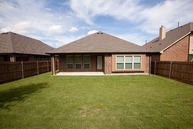 Building Photo - 517 Kelvington Dr