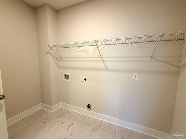Building Photo - 5841 Winifred Ave