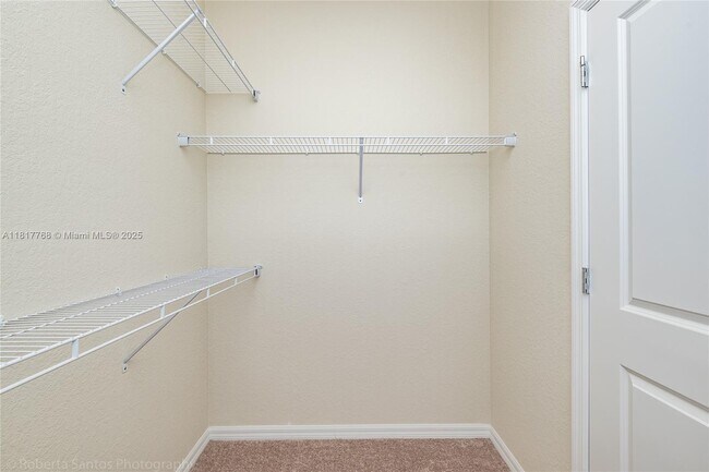 Building Photo - 1040 Eucalyptus Dr