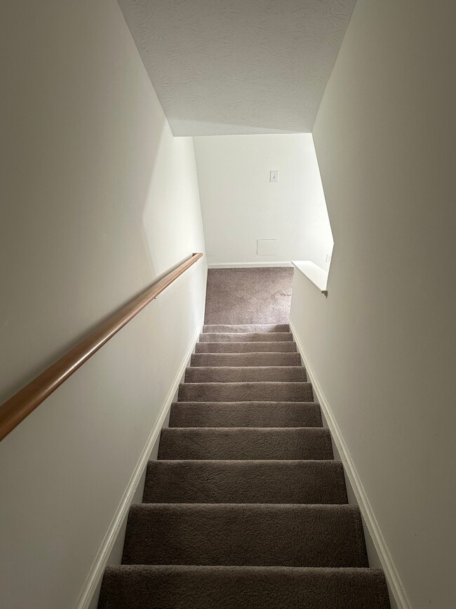 Similar to Photo - 2004 Wards Ferry Rd