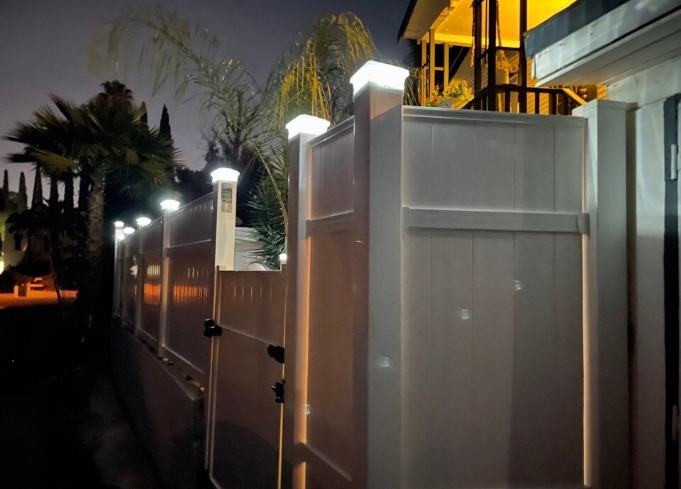 Building Photo - 1058 W 6th St