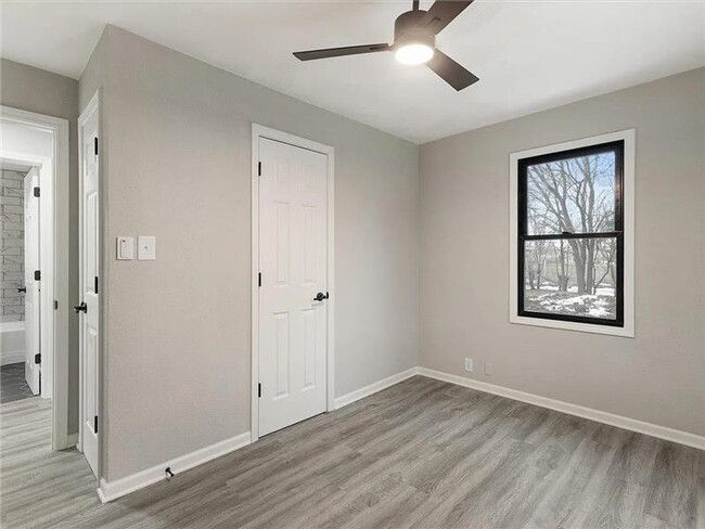 Building Photo - 3437 Southworth Ct