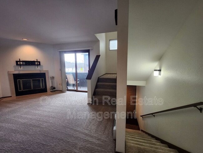 Building Photo - 1932 Beaver Pl