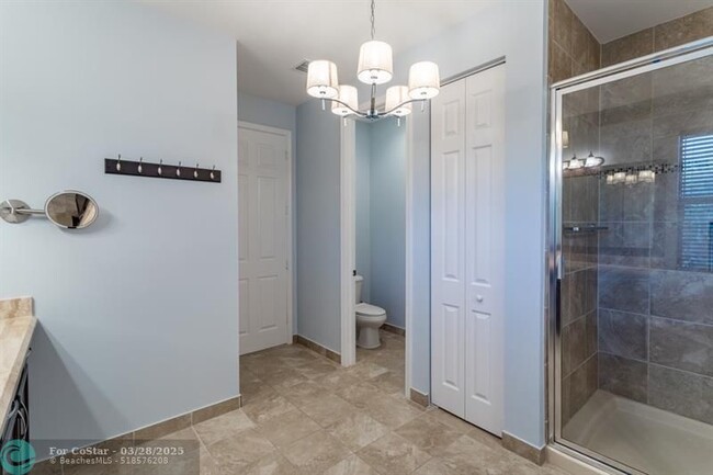 Building Photo - 8127 Rainforest Jasper Ln
