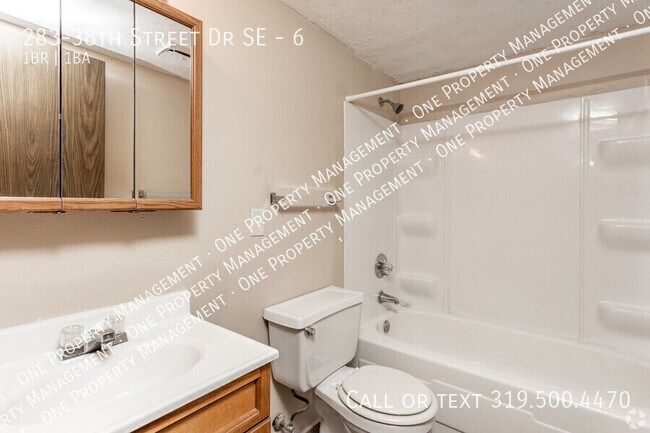 Building Photo - 283-38th Street Dr SE-6