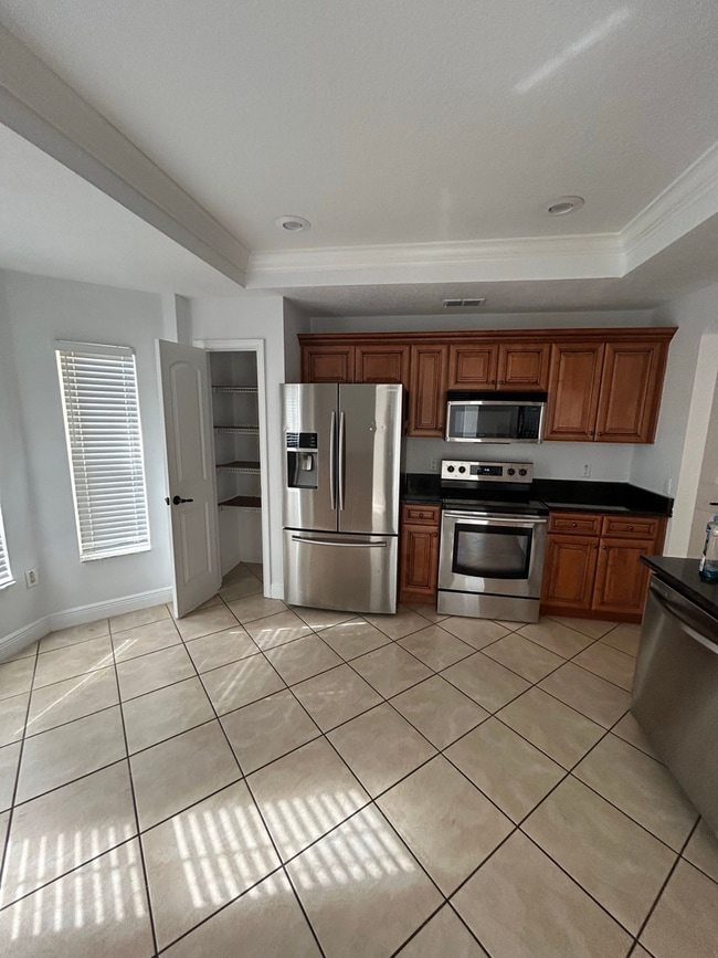 Building Photo - Ready for immediate occupancy!