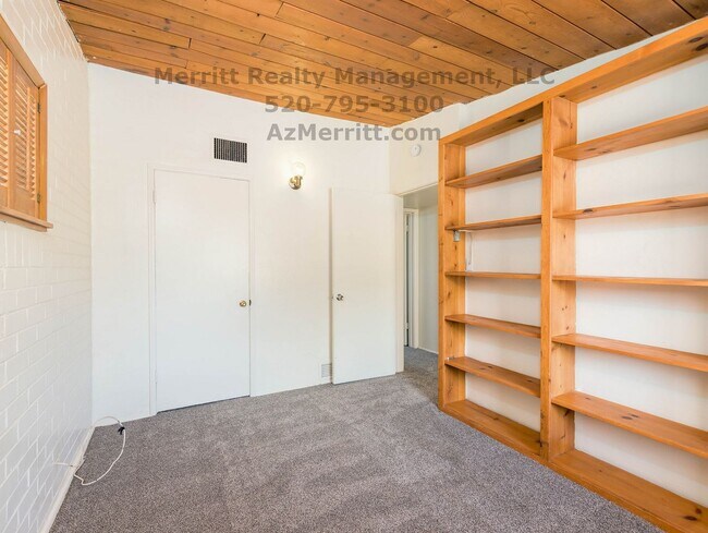 Building Photo - Perfect 3 bdrm 2 bath home in quiet centra...