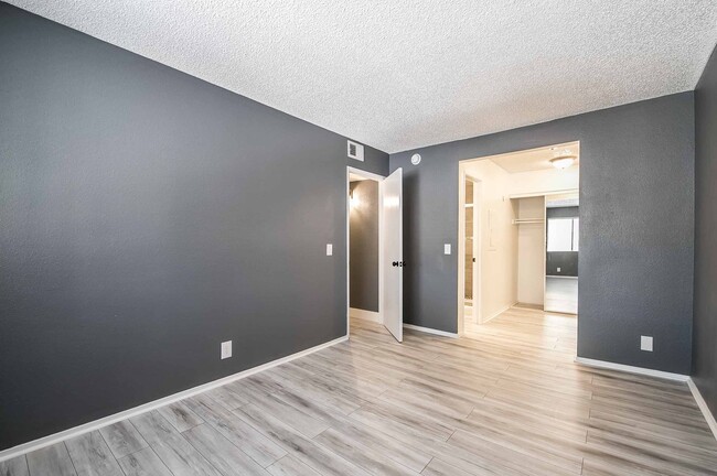 Building Photo - 3151 N Soaring Gulls Dr
