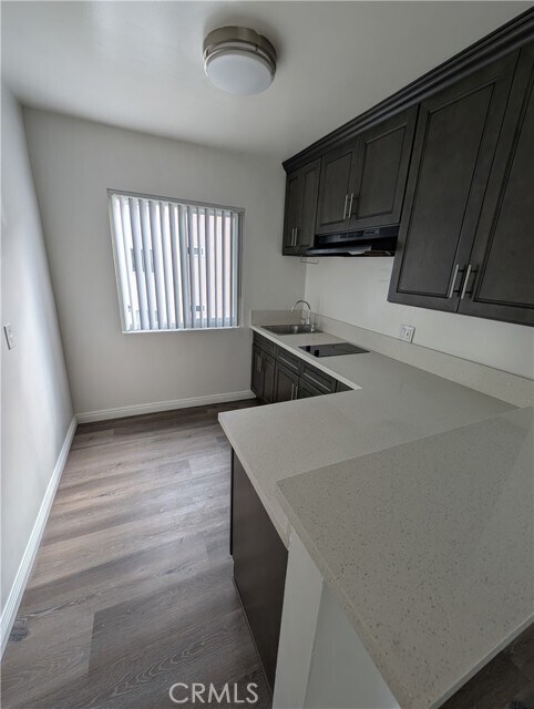 Building Photo - 336 N Berendo St