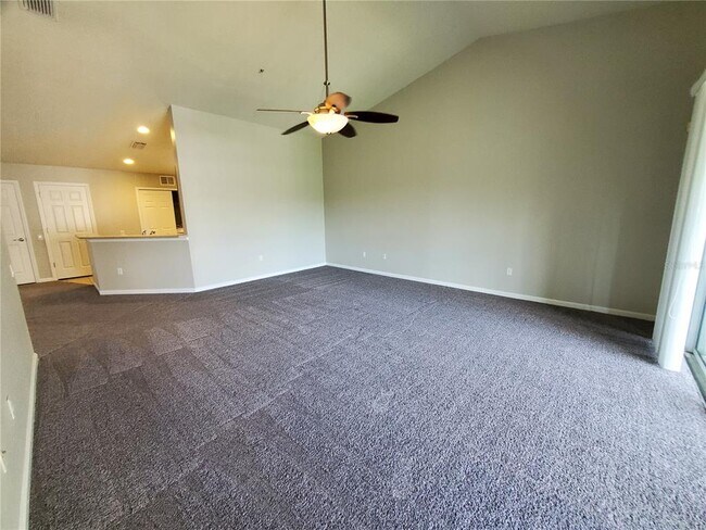 Building Photo - 2215 Kings Palace Dr