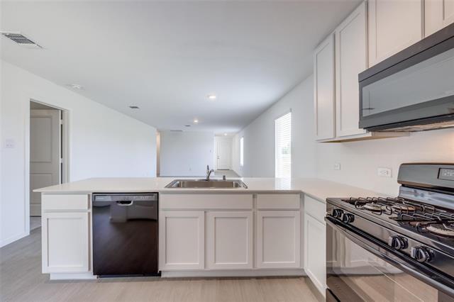 Building Photo - 1301 Salton Ln