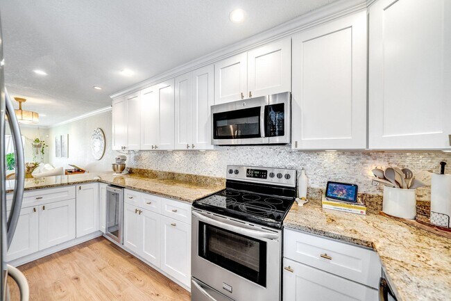 Building Photo - 3137 Spanish Trail
