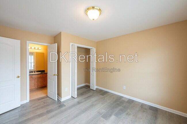 Building Photo - 7712 Autry Cir