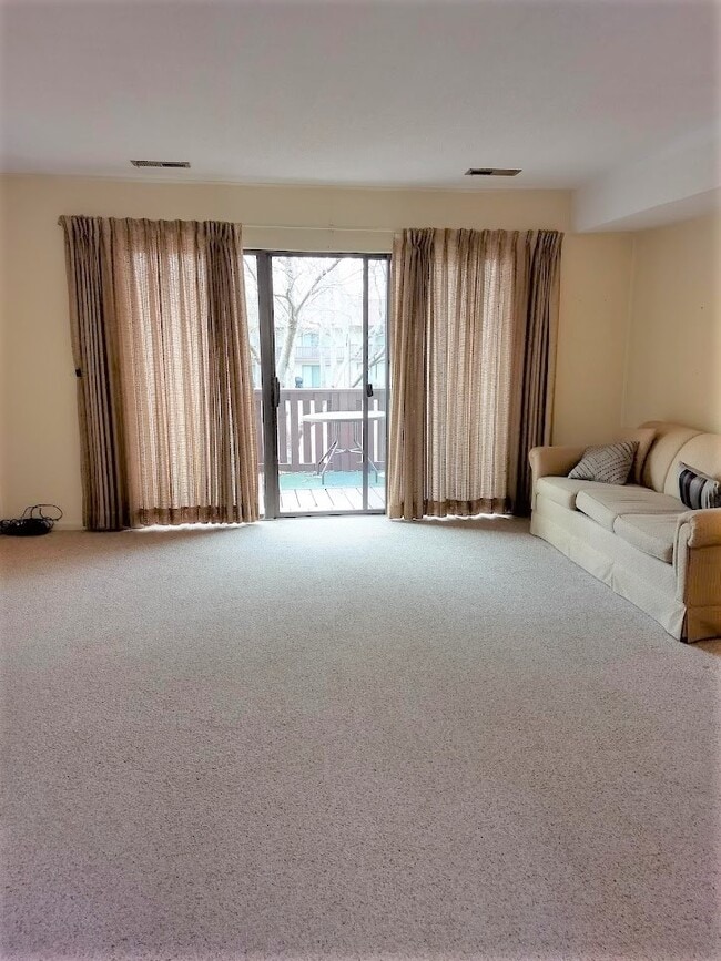 Building Photo - 86 Wilshire Heights Dr