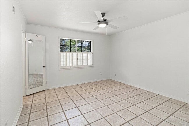 Building Photo - 730 N Sarah Jo St