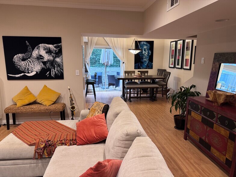 Building Photo - 848 Lincoln Blvd