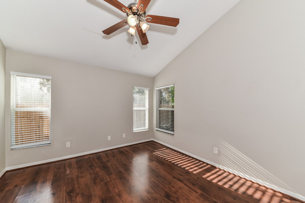 Building Photo - 1710 Scotch Pine Dr