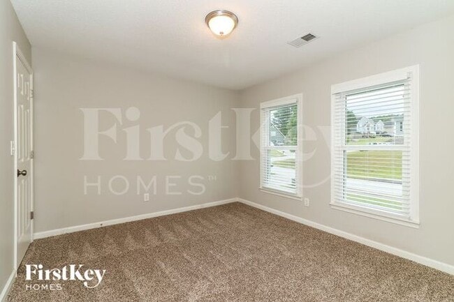 Building Photo - 191 Hunters Creek St