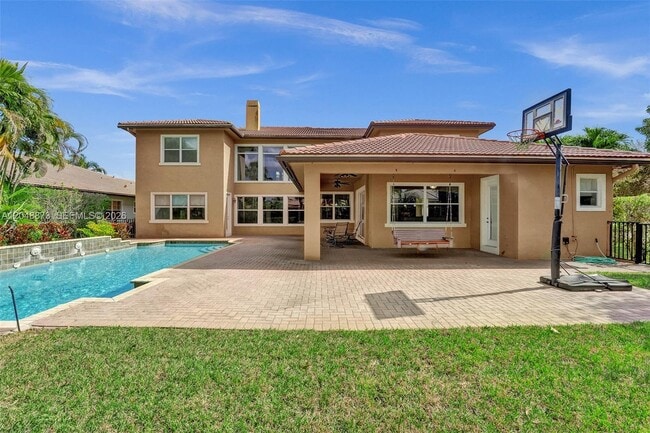 Building Photo - 7607 NW 127th Manor