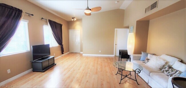 Building Photo - 2052 Gravel Hill St