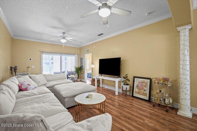 Building Photo - 2097 Hidden Grove Ln