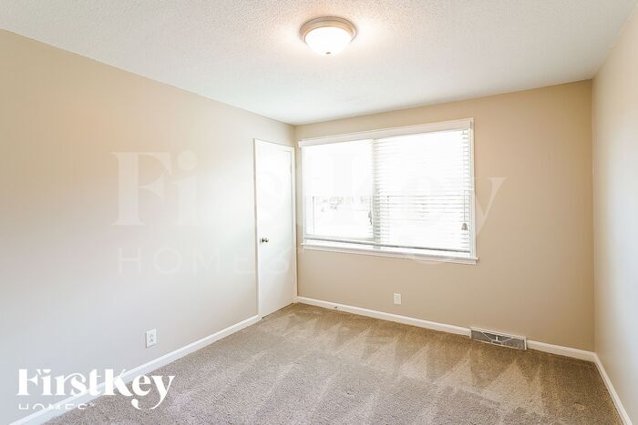 Building Photo - 2270 Provo Dr