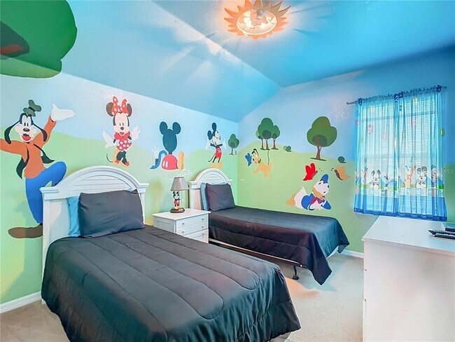 Building Photo - 334 Cadiz Loop