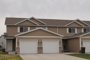 Building Photo - 4902 Algonquin Dr