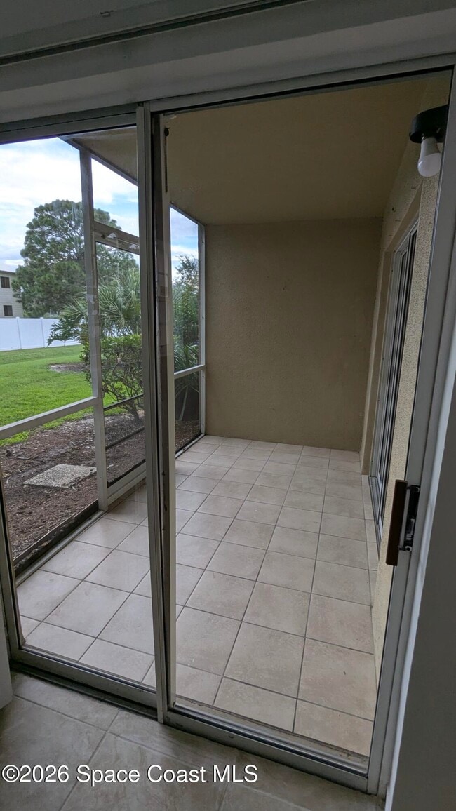 Building Photo - 1633 Sunny Brook Ln