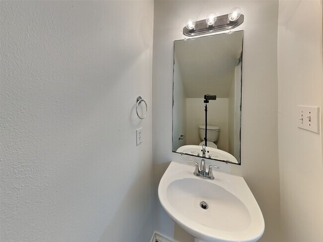 Building Photo - 24518 Cypresspark Glen Ln