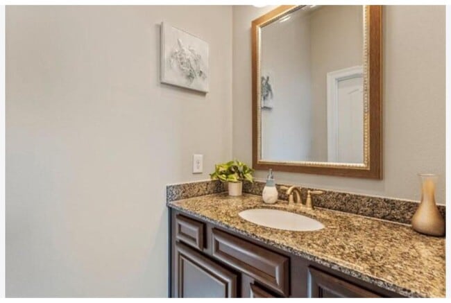 Building Photo - 3895 Jasmine Blvd