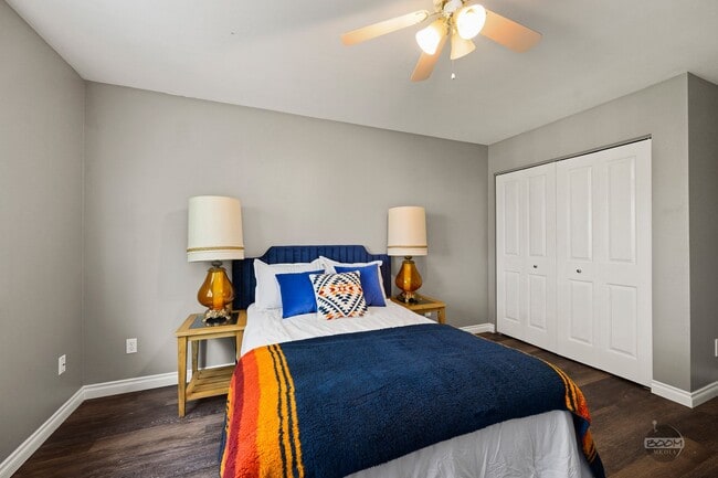 Building Photo - MUST SEE! | 4 BEDROOM 2.5 BATHROOM HOUSE |...