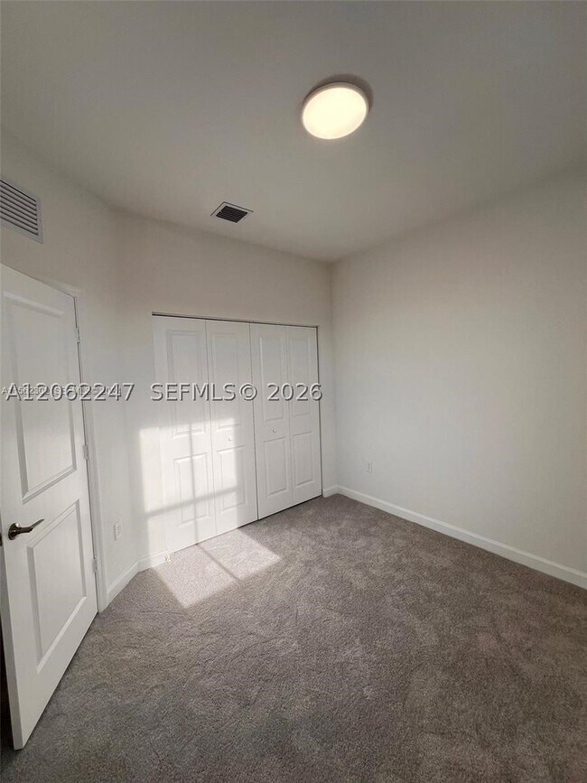 Building Photo - 23055 SW 129th Ave
