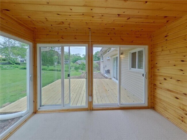 Building Photo - 3607 Robinwood Terrace