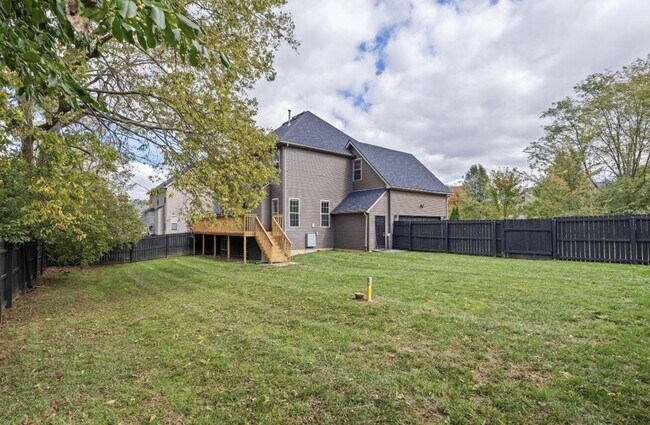 Building Photo - 2505 Eastway Dr