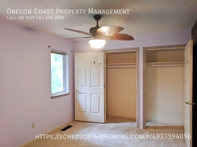 Building Photo - 1115 Walking Wood