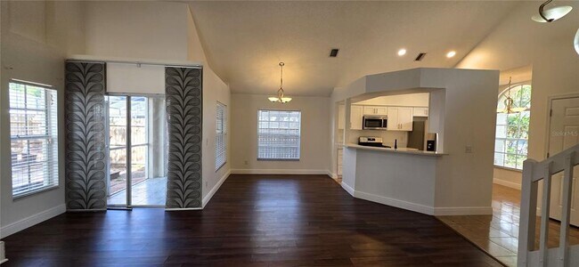 Building Photo - 1506 Scotch Pine Dr