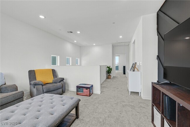 Building Photo - 282 Mount Steel Ave