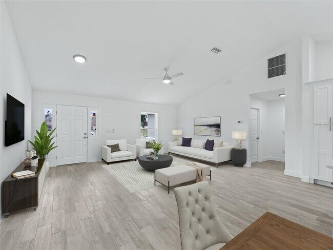 Building Photo - 563 Marion Oaks Blvd