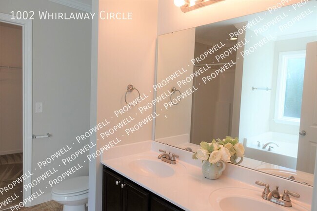 Building Photo - 1002 Whirlaway Cir