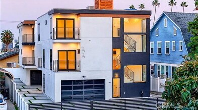 Building Photo - 616 N Mariposa Ave